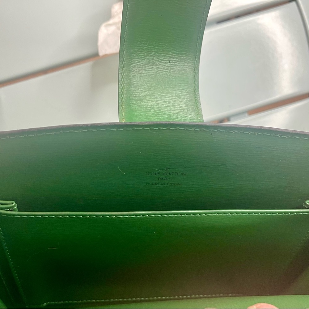 COPY - LOUIS VUITTON Epi Capucines Shoulder Bag Green - Picture 14 of 14